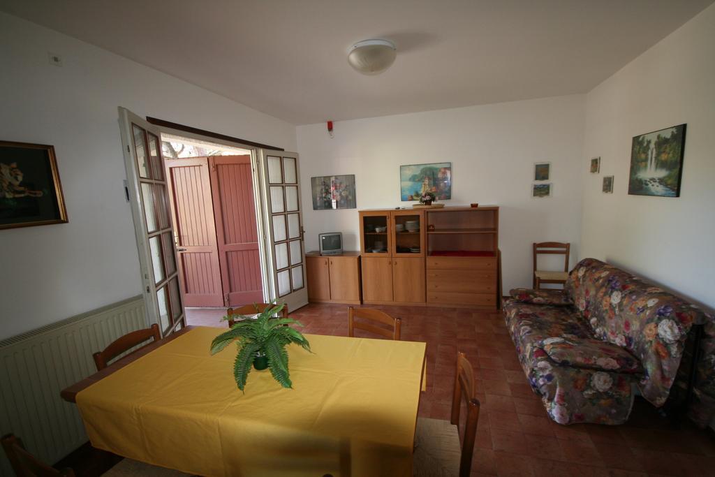 Ba - Villa Stella - 3 Apartments- Lignano Sabbiadoro Extérieur photo