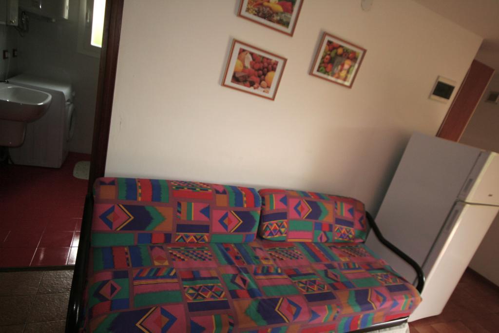 Ba - Villa Stella - 3 Apartments- Lignano Sabbiadoro Extérieur photo